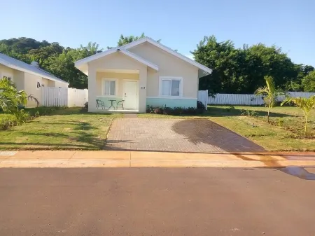 Jamaica Reggae Villa - Charming 3-bedroom house between Montego Bay & Negril