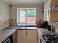 3 BED HOUSE, UPTO 5 GUESTS