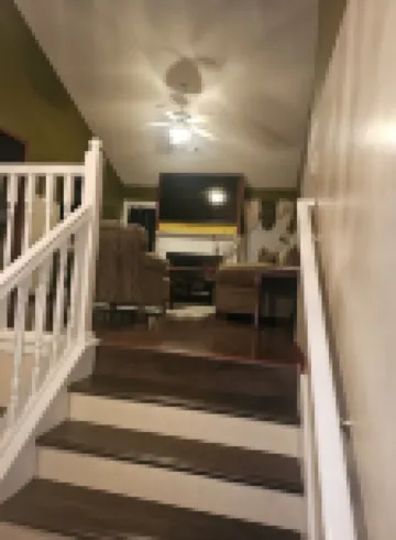 Blind Castle Zaval Properties 雷克斯酒店