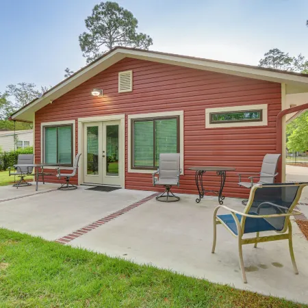 Charming Bluffton Vacation Home w/ Yard!