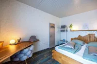 Schöner Wohnen am Störmthaler & Markkleeberger See Hotels in GroBposna