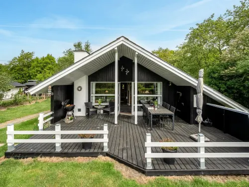 "Wenche" - 600m to the Fjord