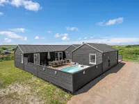 "Ivar" - 300m from the Sea - Parkering
