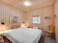 "Jeip" - 2.1km from the sea