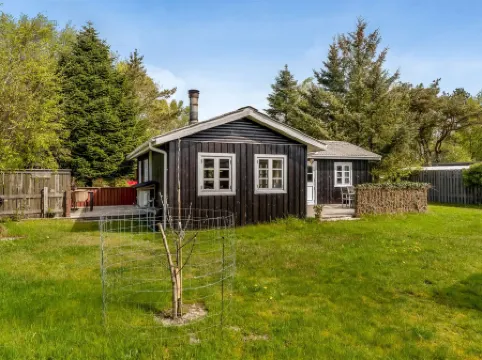 "Ingobert" - 50m from the Sea