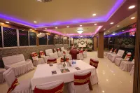 Hotel Anand Lok