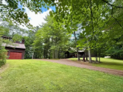 Family Log Cabin - Lake, Golf, Pool, Hike, Ski-Atv & Game Room - Northwoods WI Hotels in Burnett County