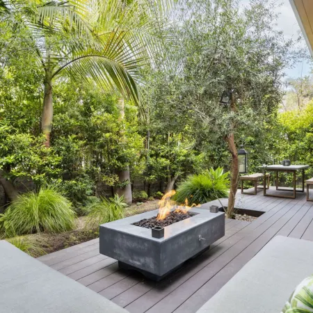 The Bella Villa I in Los Angeles