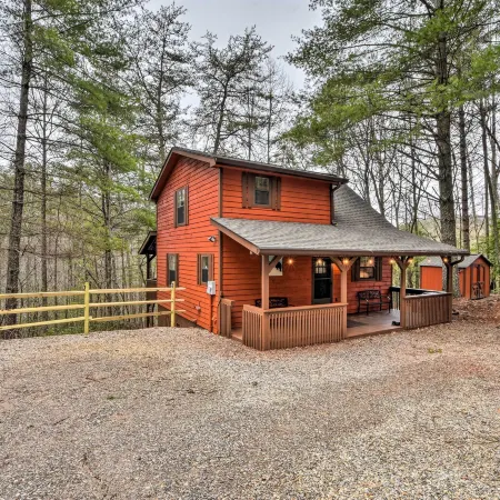 Modern Cabin w/ Deck in the Blue Ridge Mountains!