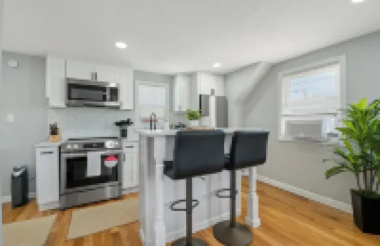 LunaVista's Cozy Corner, 1B&1Bth Hotels in Hempstead