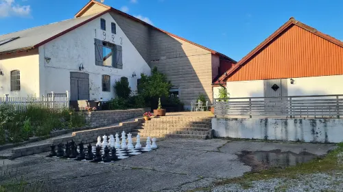 Kvarnviks Gård Close to Sea & Charming Country Stay