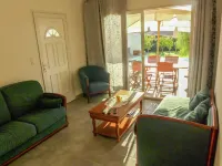 Serene Villa Stay near Narbonne - 3 ดาว