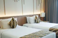 Grand Laguna Hotel & Villa Hotels in Colomadu