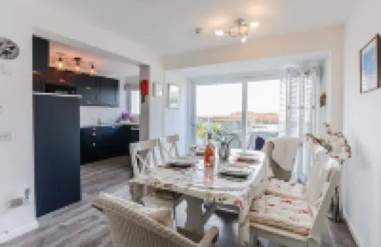 Sea View 3 Bedroom Seaside Property
