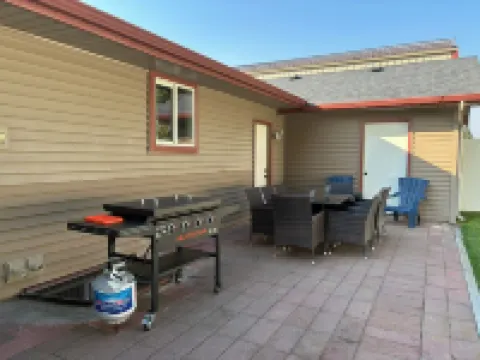 Updated Spacious Home and Hot Tub