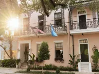 Garden District Hotel Hotels near Margaret Statue