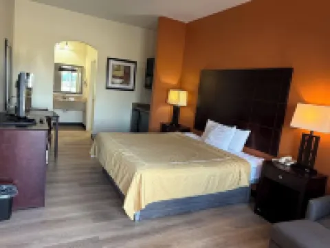Executive Inn and Suites Hotels in Camp County