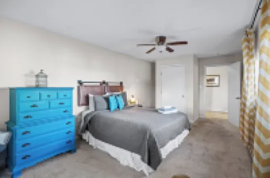 Panoramic Lake View Retreat with Firepit! Centrally Located on Wine Trail!