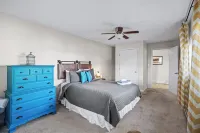 Panoramic Lake View Retreat with Firepit! Centrally Located on Wine Trail!