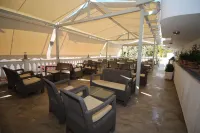 Julia Hotel Hotels in Saranda