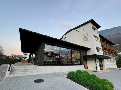 Giessen Hotel & Coffeehouse Hotels near Rundweg Sass