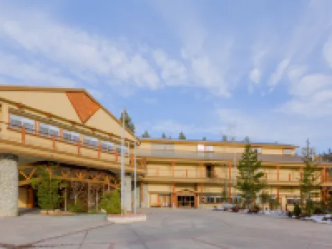 Holiday Inn Resort THE LODGE AT BIG BEAR LAKE by IHG Hotels in Big Bear Lake