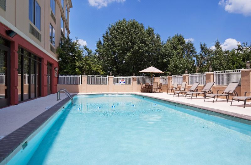 Garner Hotel Murfreesboro West by IHG photo 4