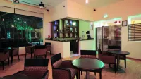 Holiday Inn 烏魯阿潘 - 酒吧