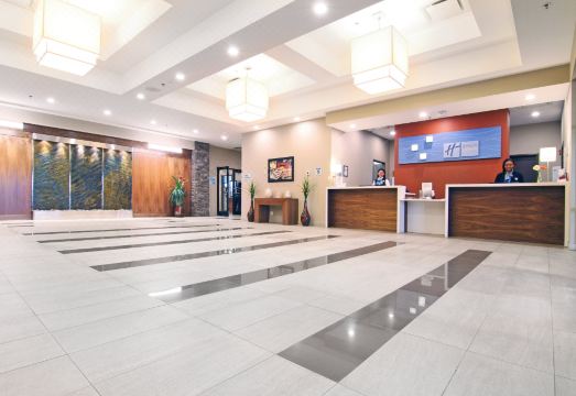 홀리데이 인 익스프레스 외관 예시