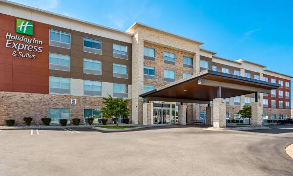 Holiday Inn Express & Suites Detroit Northwest - Livonia by IHG