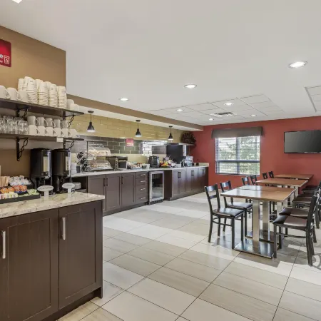 Best Western Plus Red Deer Inn Suites
