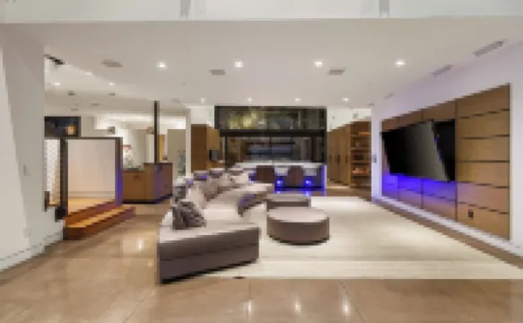 Luxury Retreat Carved in Camelback Mountain - Infinity Pool, Spa, Mountain Views