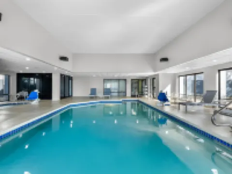 Spark by Hilton Green Bay Hotels in Brown County