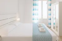 Iris Rooms