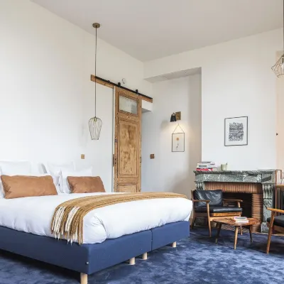 Casa Blanca B&B Hotels near الحديقة العامة