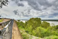 Charming Cottage w/ Mississippi River Views! - 3-Star