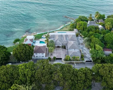 Turtle Cove House by le Haus Hotels in Cedar Grove