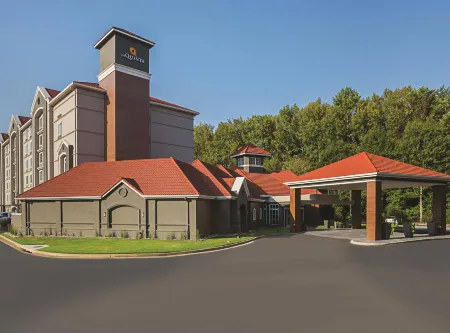 La Quinta Inn & Suites by Wyndham Atlanta Alpharetta