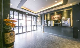 Pohang Youngil Univ Hotel Queens