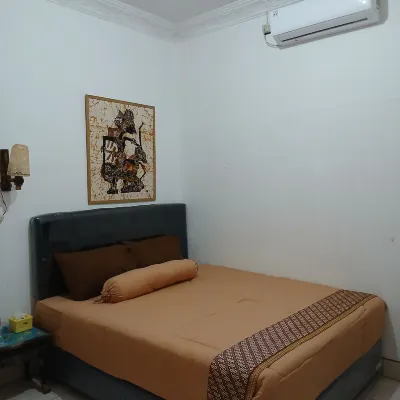 Ndalem Surya Malioboro Hotels in der Nähe von Bahnhof Lempuyangan