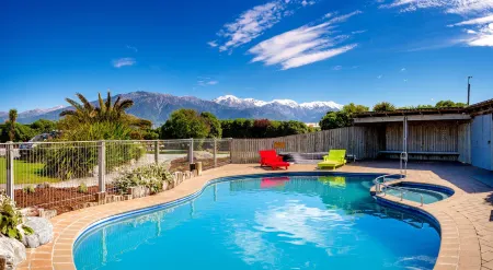 Kaikoura Top 10 Holiday Park Отели в г. Кайкоура