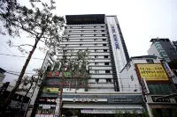 Hotel Head-One Hotels in 