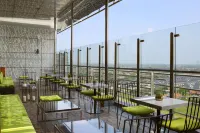 Hotel Santika Premiere Ice - BSD City - breakfast