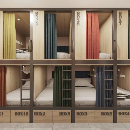 Hanoi Loopers Hostel & Rooftop Bar