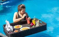 Hotel Bisanta Bidakara Tunjungan - Pools
