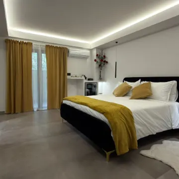 Coco Noir Luxury Villa
