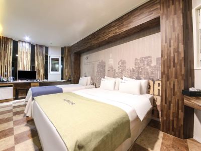 Yeongju Hotel W