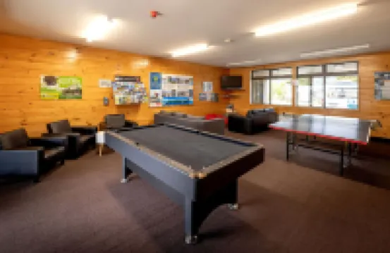 福克斯冰河前10假日公園 福克斯冰川鎮酒店