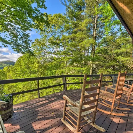 Sky Valley Home w/ Stunning Views - 1 Mi to Resort