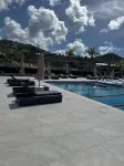 Waterfront Villa  5 min to beaches